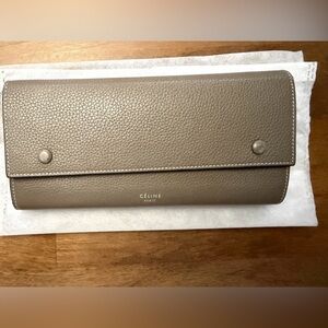 Celine large flap multifunction wallet in grained leather
